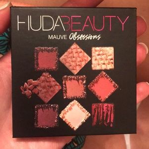 Eyeshadow palette